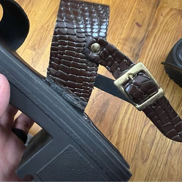 Retro Y2K Chunky Heel Sandals - Picture 4 of 8